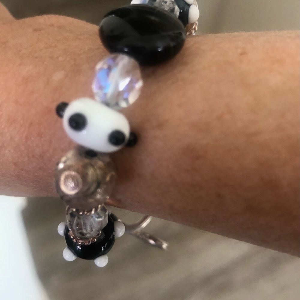 Silver lamp work bead bracelet - Picture 7 of 7